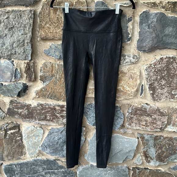 Spanx High Waisted Faux Leather Leggings in Black Size Small - Picture 4 of 9